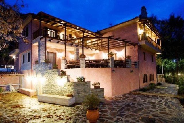 La Casa Rossa Hotell Prínos Eksteriør bilde