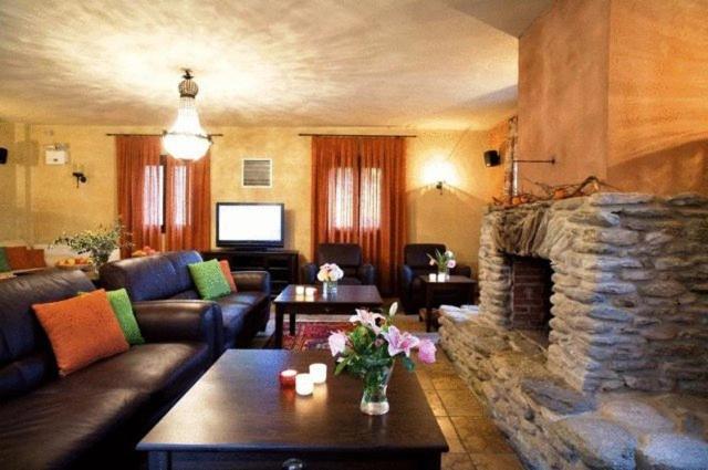 La Casa Rossa Hotell Prínos Eksteriør bilde